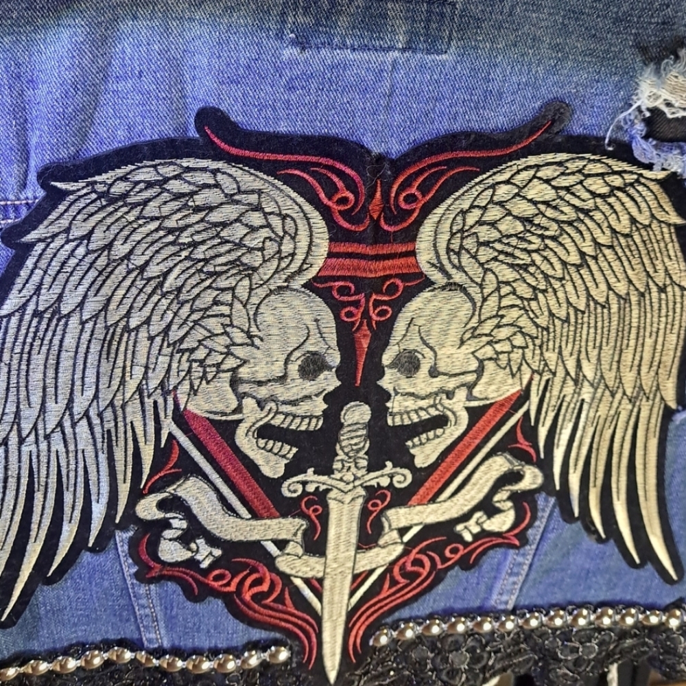 Unique Vest - Picture 11 of 13